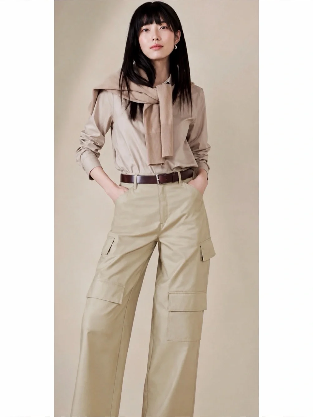 BANANA REPUBLIC • Khaki/Beige Twill High-Rise Wide-Leg Cargo Pants, 4